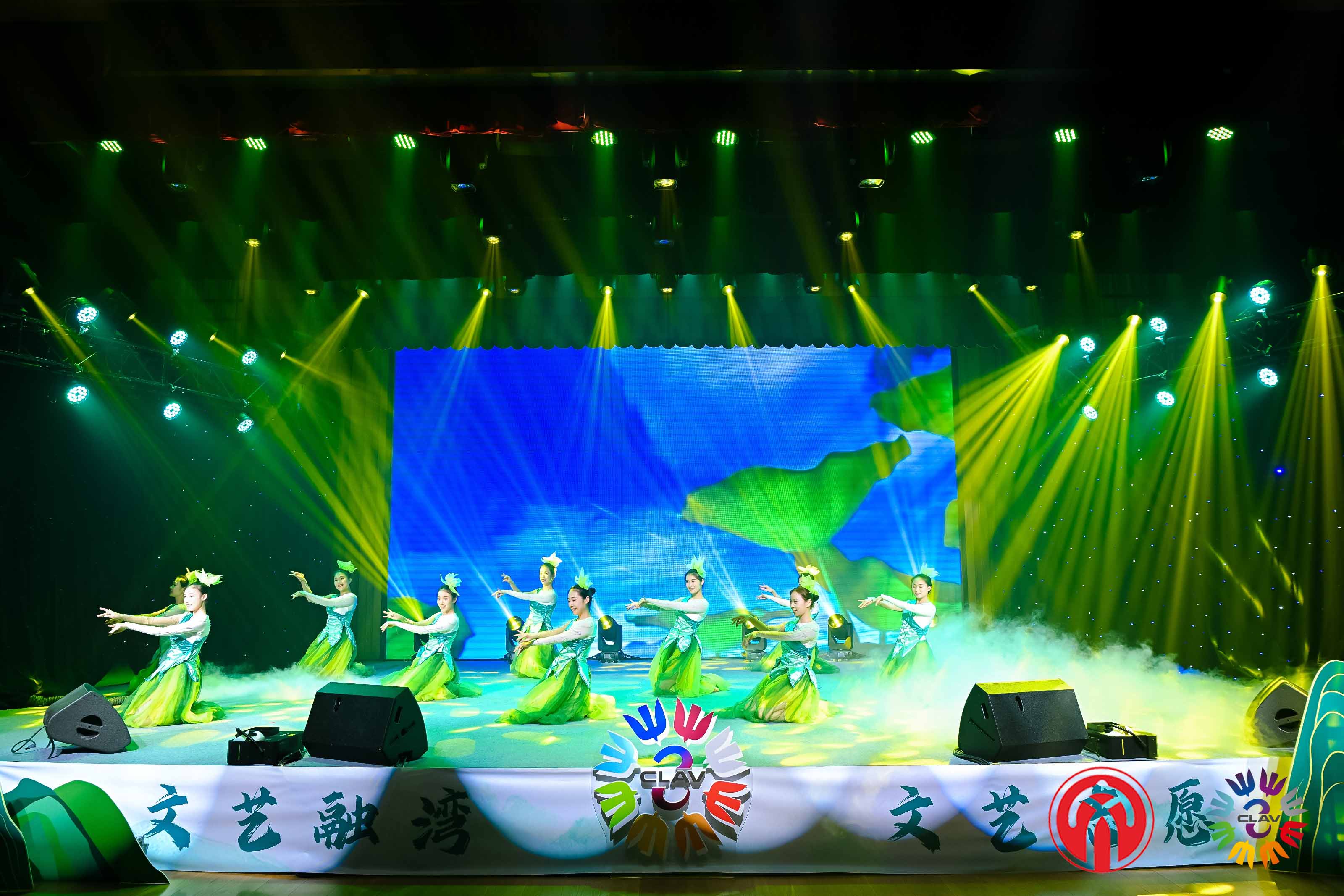 DSC8200.jpg